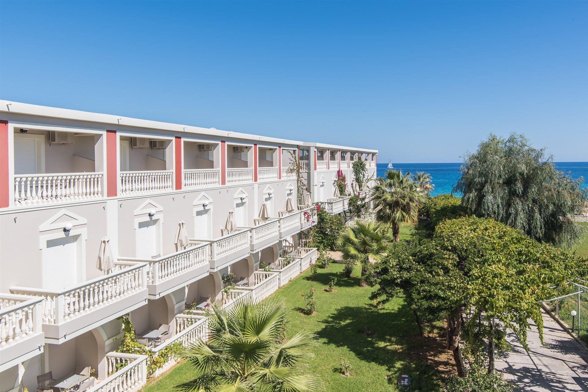 Belussi Beach Hotel & Suites Psarou  Exterior photo